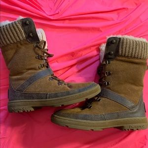 Bearpaw Serena Boots size 9